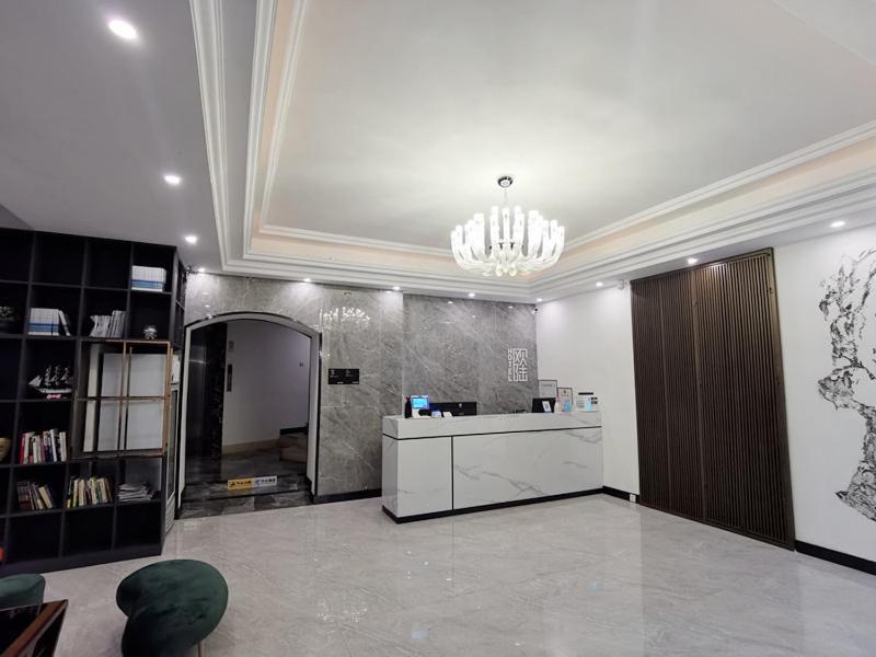 Ou Lu Business Hotel Qingdao Eksteriør billede