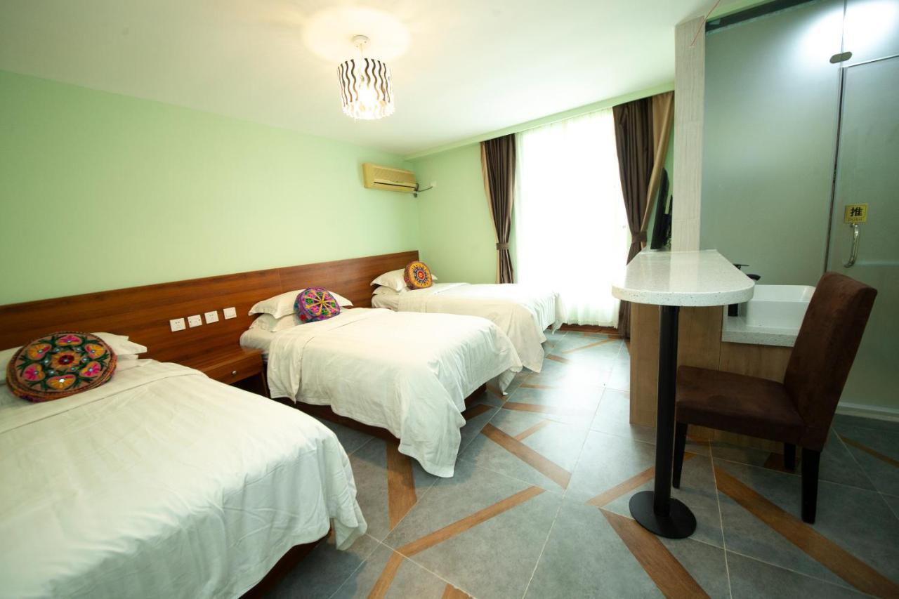 Ou Lu Business Hotel Qingdao Eksteriør billede